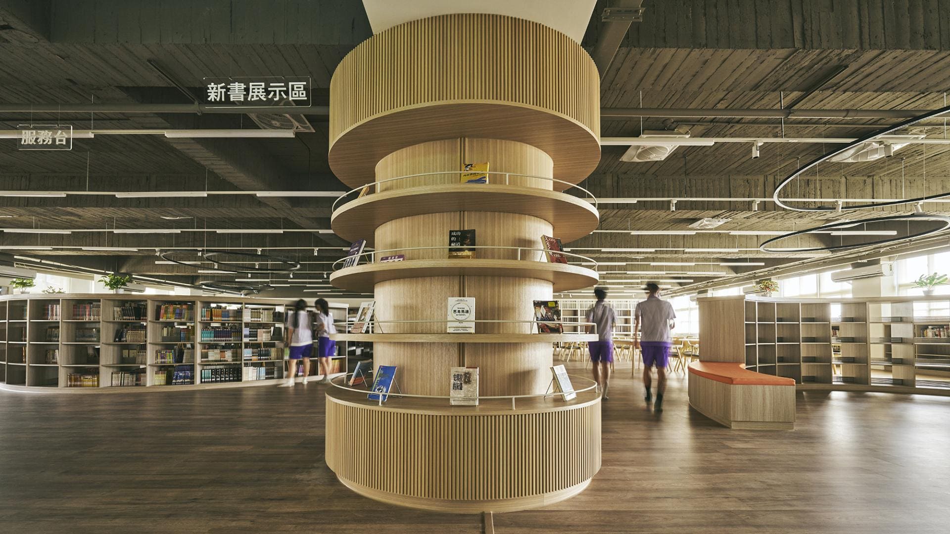 頭份建國國中 圖書館 2
